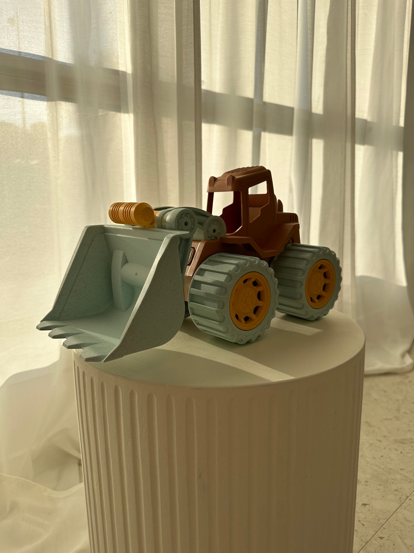 Sherbet Sunset Truck - Front Loader